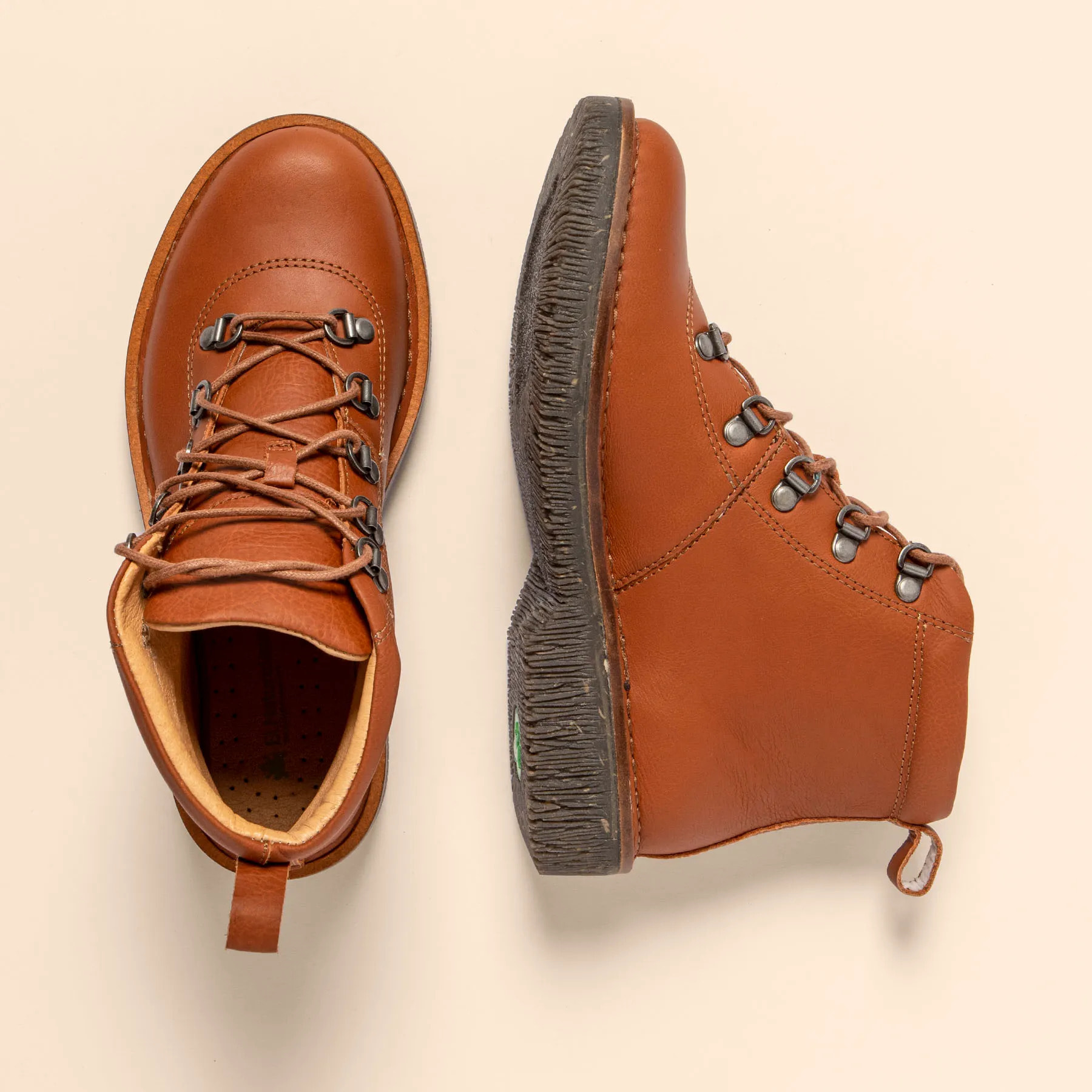 Botines N5583 WAX NAPPA TOFFEE/ VOLCANO color Toffee