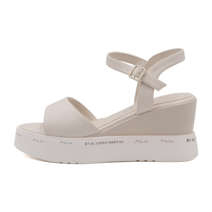 ALV by Alviero Martini Sandali