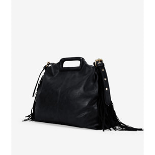 Bolso de mano negro con flecos y asa de colgar