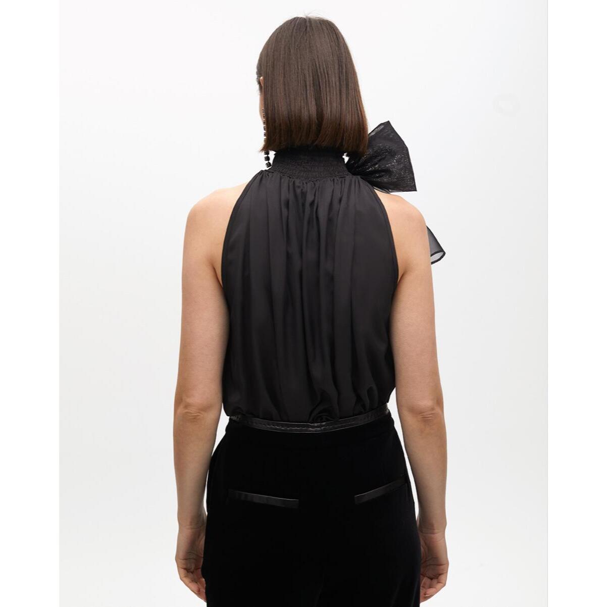 Top Halter con Fiocco