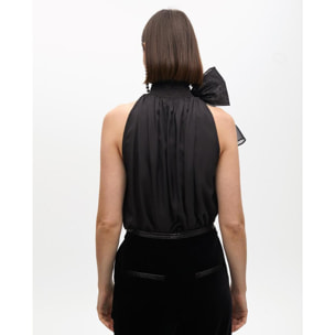 Top Halter con Fiocco
