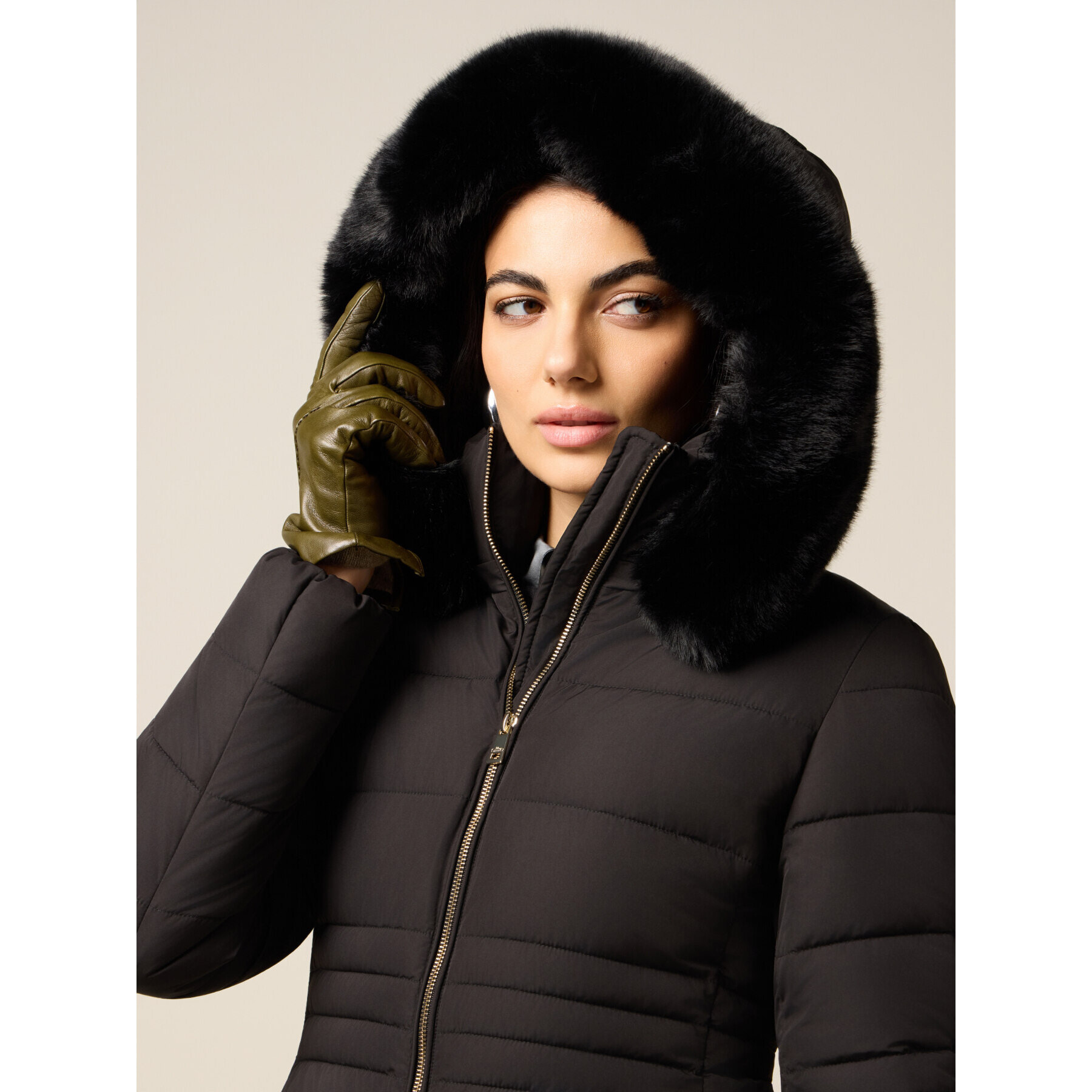 Oltre - Plumífero midi con capucha - Negro