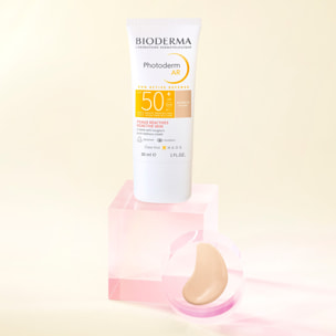 Photoderm AR - Crème Anti-Rougeurs, Peaux Réactives SPF50+ 30 ml