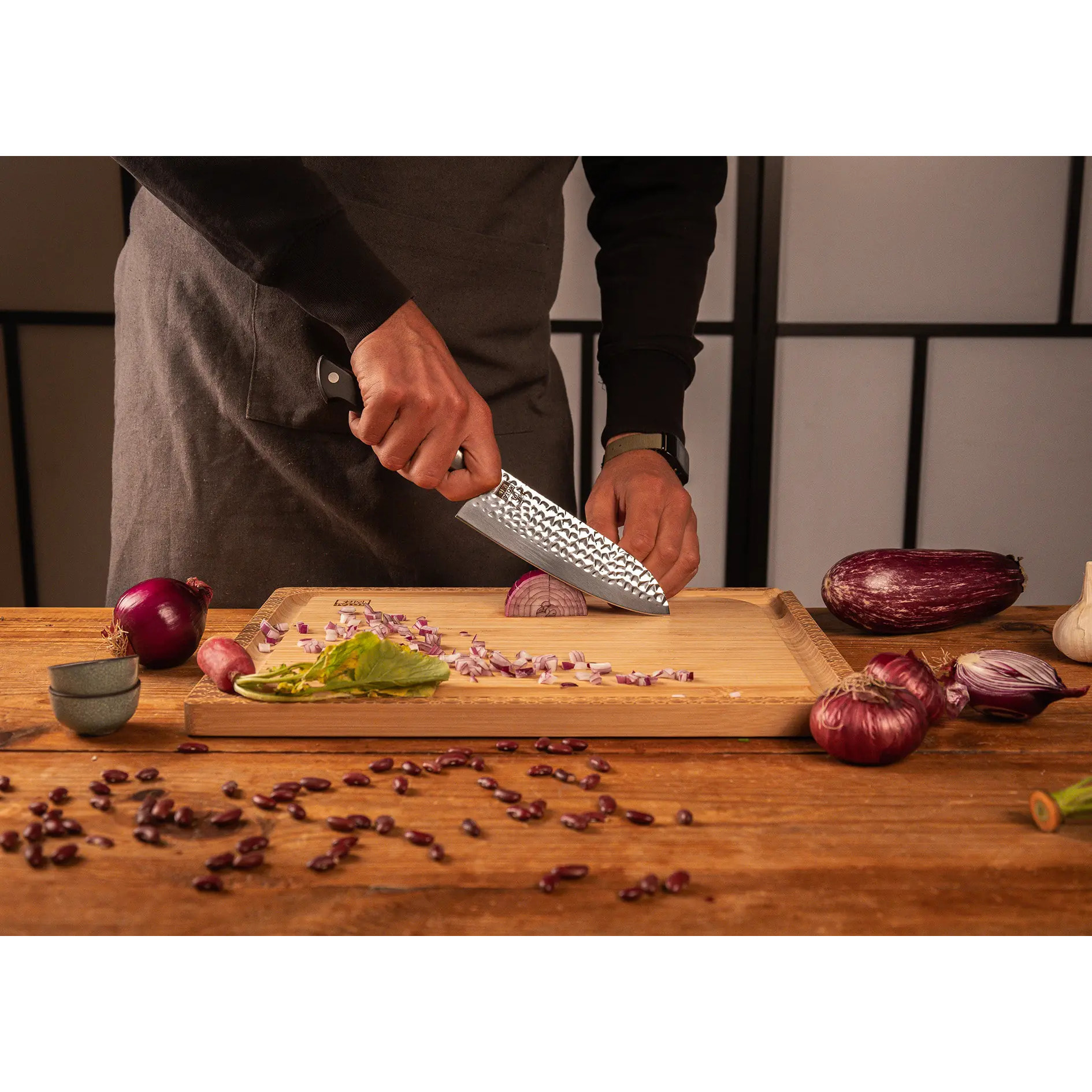 Le Set Deluxe Basic Hashi Tsuchime : 2 couteaux (office + santoku) + set d'aiguisage 180/800 grains + acier à aiguiser