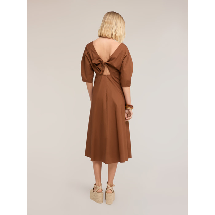 Motivi - Vestido flare con lazo en la espalda - Marrón