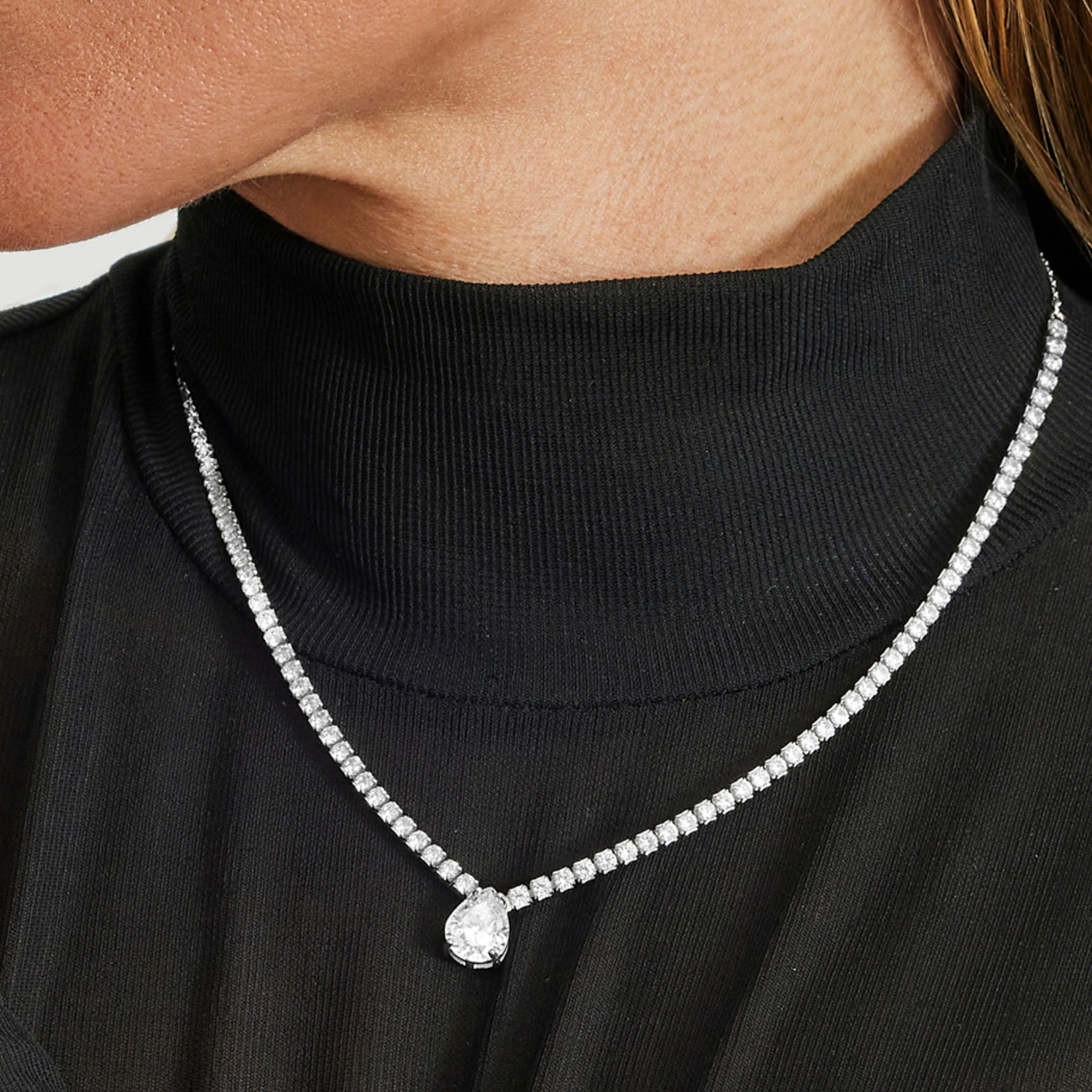 Collar Guoi acabado plata