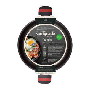 Cacerola baja en aluminio fundido de color negro, apta para inducción y antiadherente