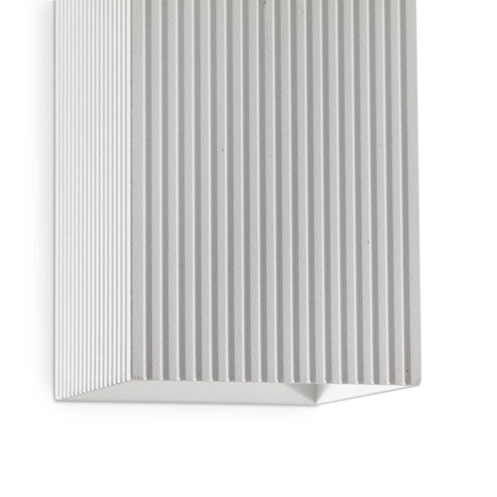 LUNE 2L Aplique cuadrado estriado blanca