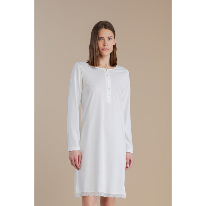 Camicia da notte in cotone a maniche lunghe con abbottonatura frontale e dettagli in pizzo articolo in pizzo Noidinotte