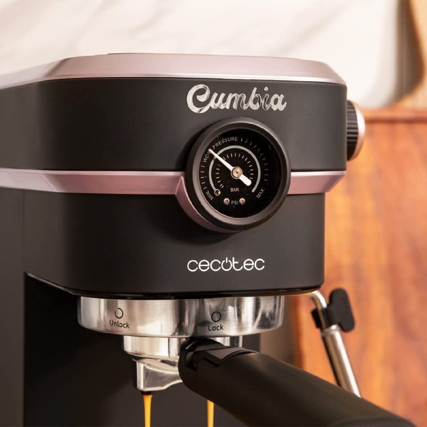 Cecotec Machine à café expresso Cafelizzia 890 Rose Pro
