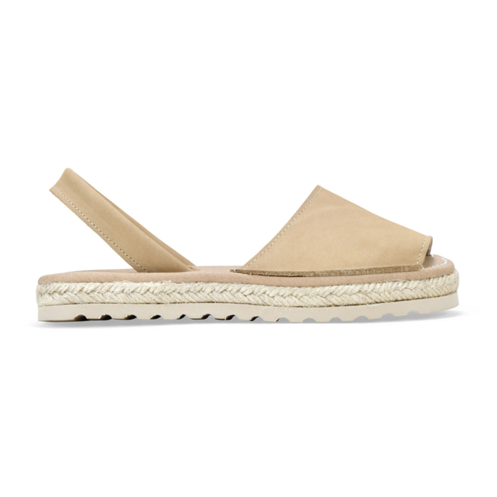 Abarcas planas beige en piel con esparto