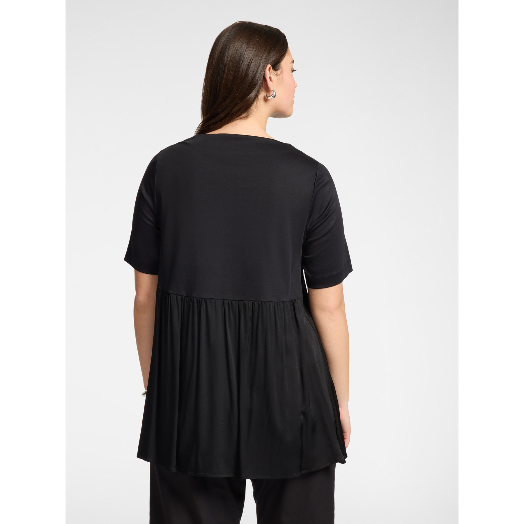 Elena Mirò - T-shirt in cotone con volant dietro - Nero