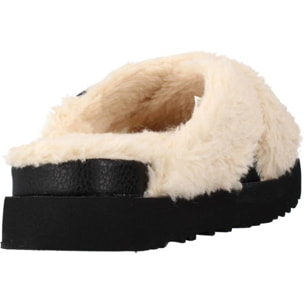 ZAPATILLAS DE CASA - PANTUFLAS UGG W FUZZ SUGAR CROSS SLIDE