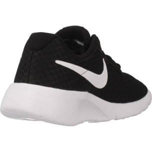 SNEAKERS NIKE TANJUN