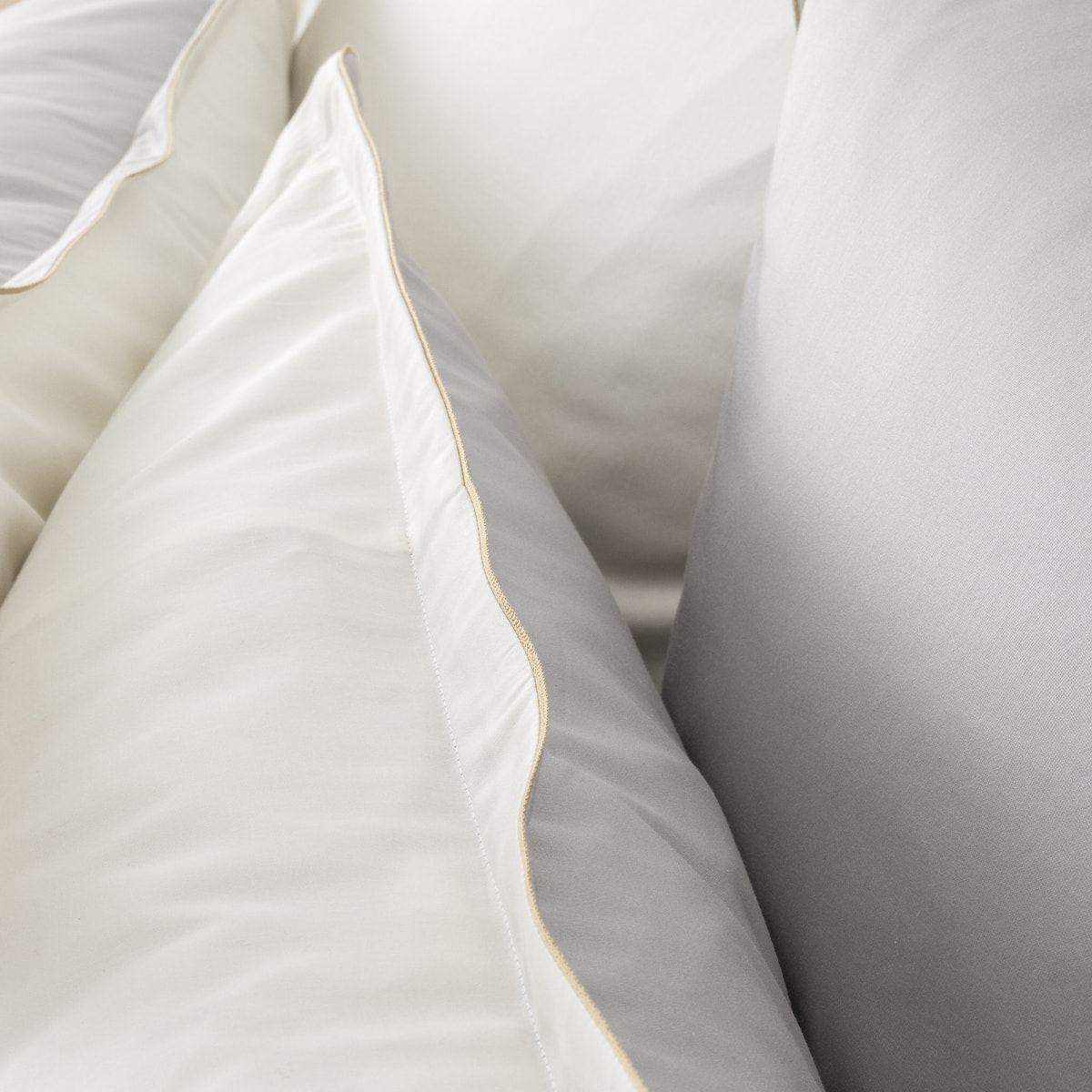 Taie d'oreiller unie en satin de coton bio, NOBEL, Gris Argent