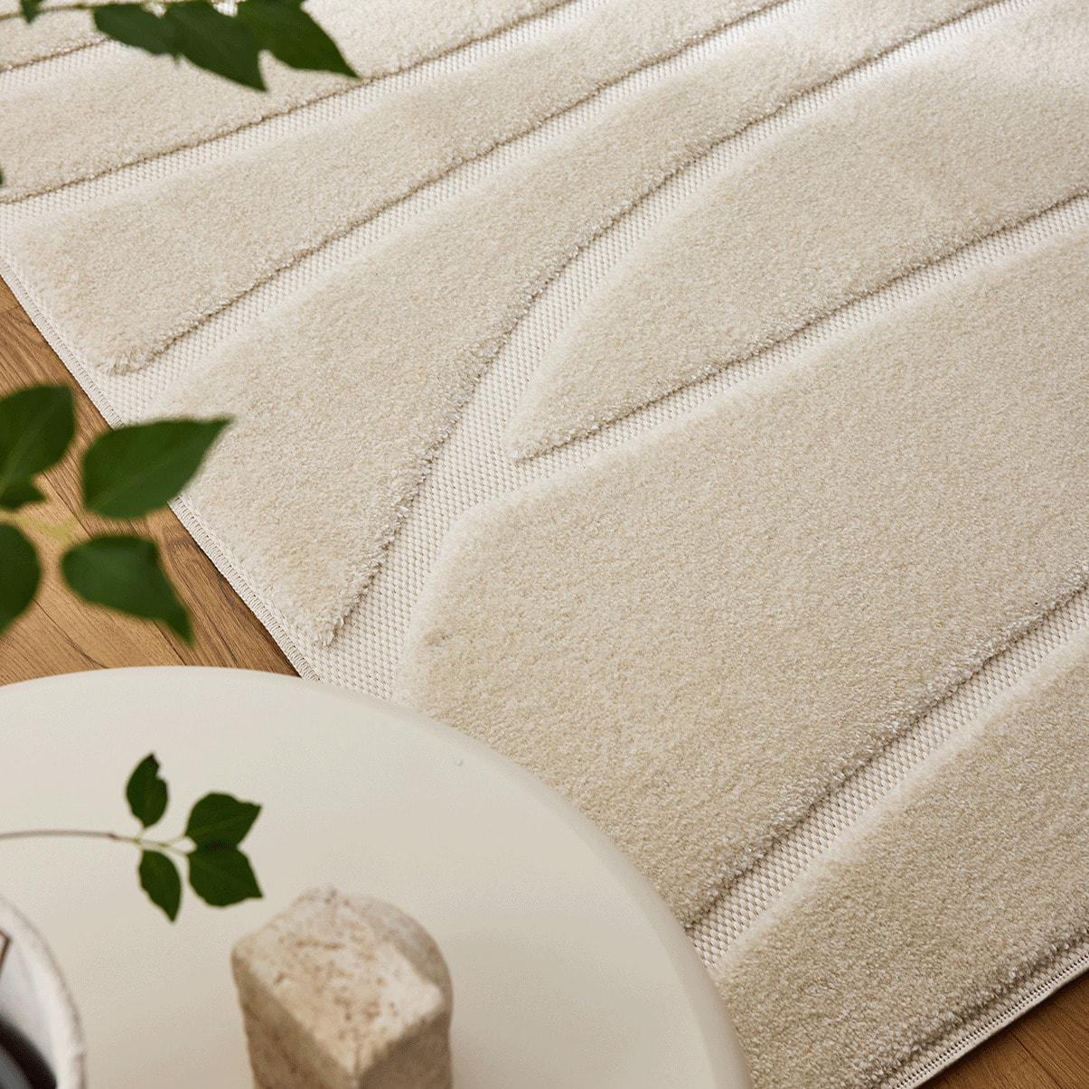 ROMY - Tapis de salon texturé en relief crème - ROM505CRE