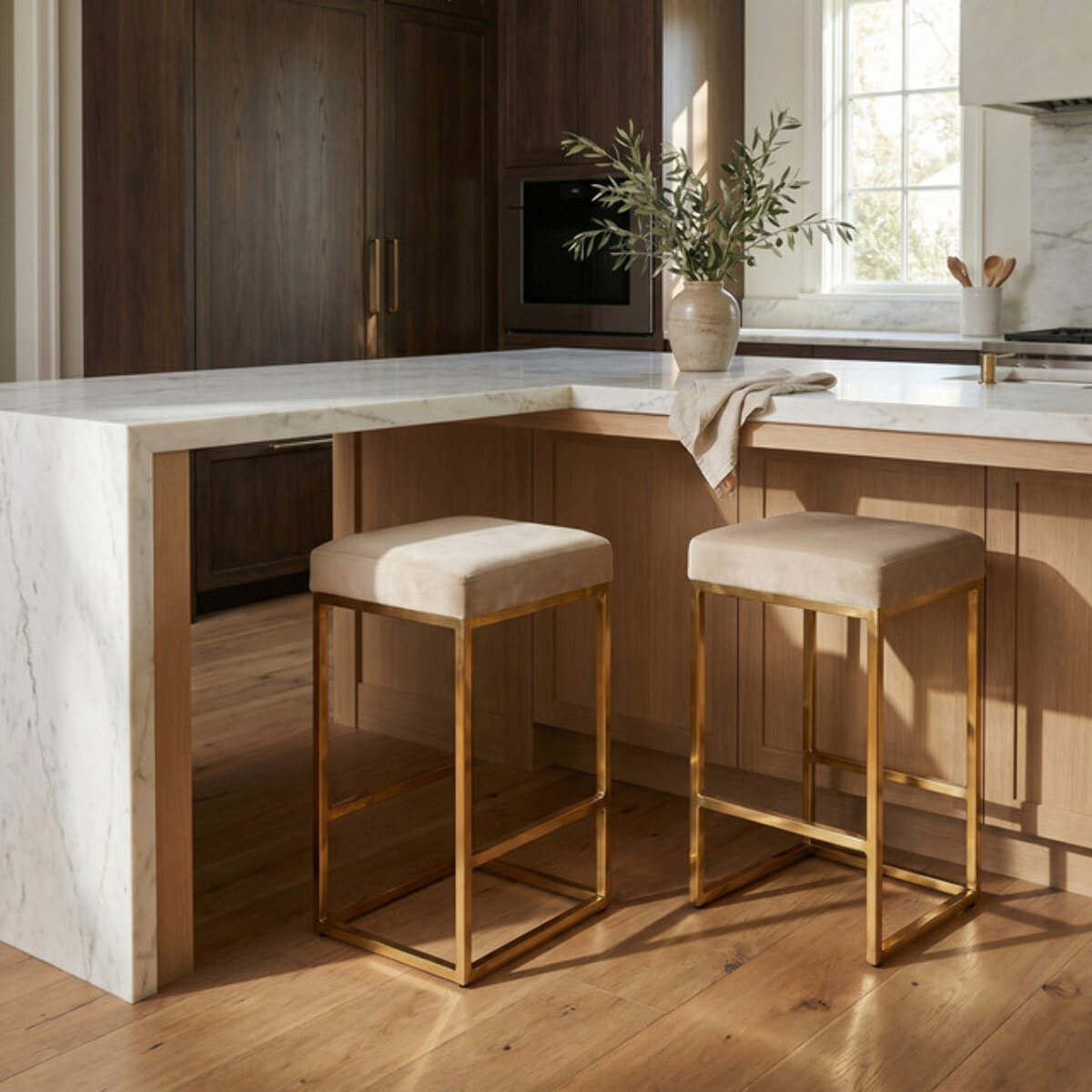Sgabello Imbottito in Effetto Velluto con Seduta Confortevole e Gambe in Acciaio, Design Moderno per Cucina, Penisola, Isola e Zona Bar