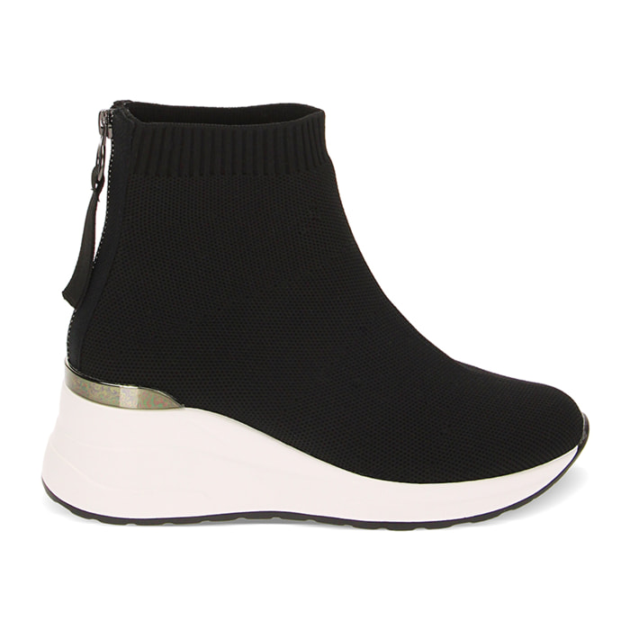 Slip on nere con zeppa
