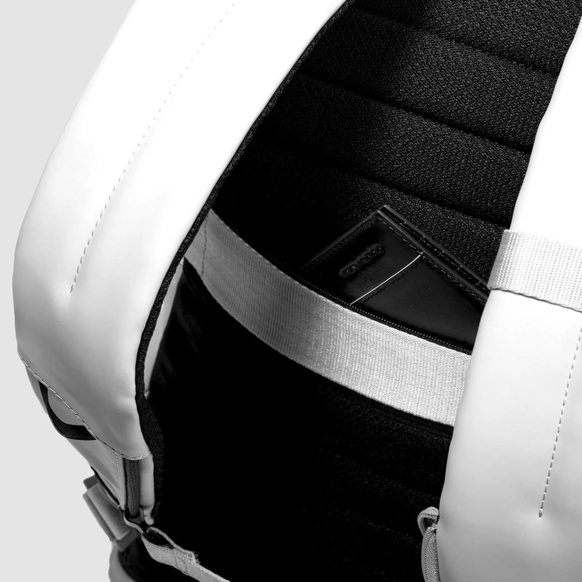 Piquadro Zaino roll-top resistente all'acqua porta pc 15,6