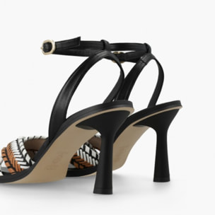 SANDALIAS NEGRAS WERUNE