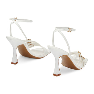 Sandali bianchi con fibbie, tacco 9,5 cm
