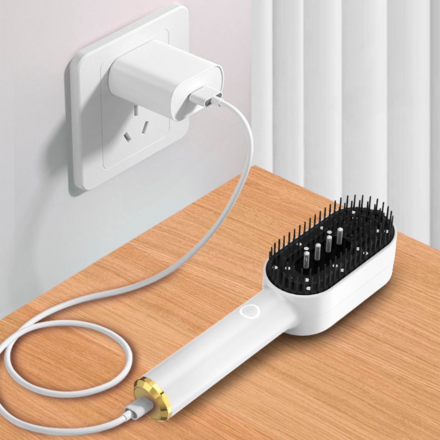 Pettine multifunzionale per capelli, con vibrazione e trattamento di luce.