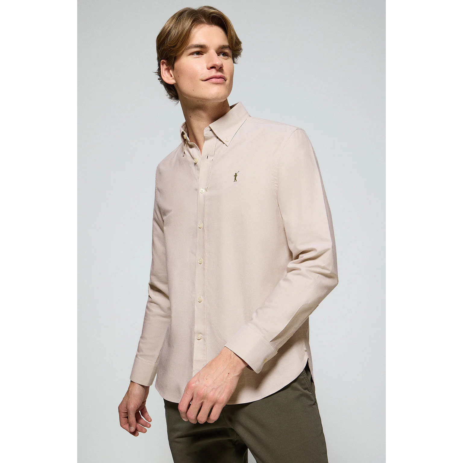 Camisa oxford marrón con logo bordado Rigby Go