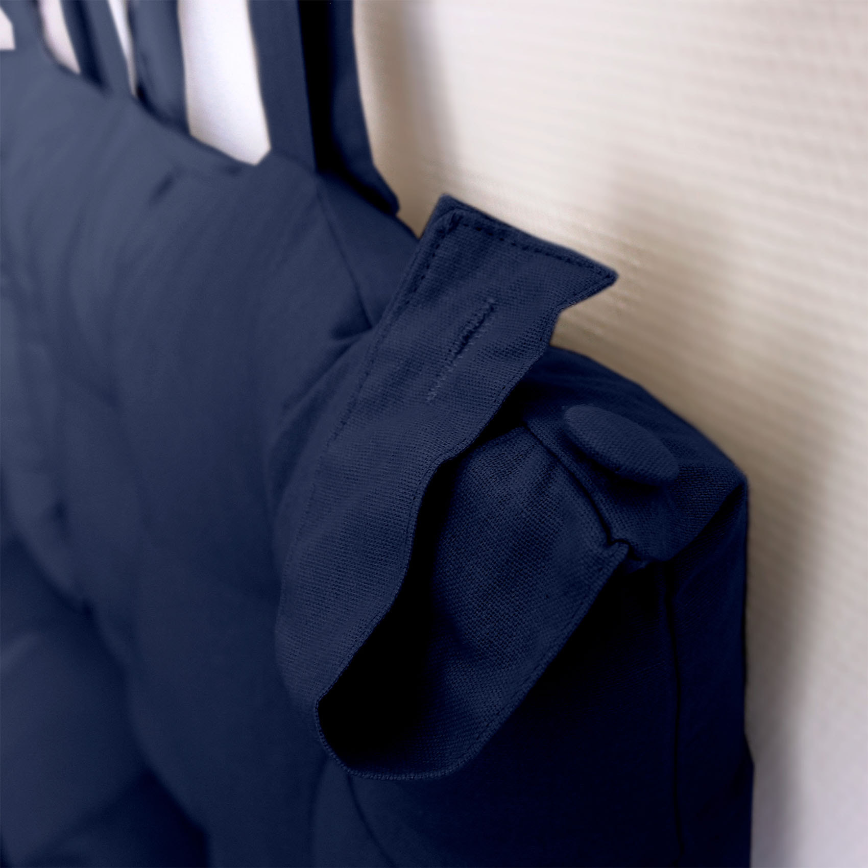 Coussin tête de lit en coton et pattes boutonnées - Bleu Marine