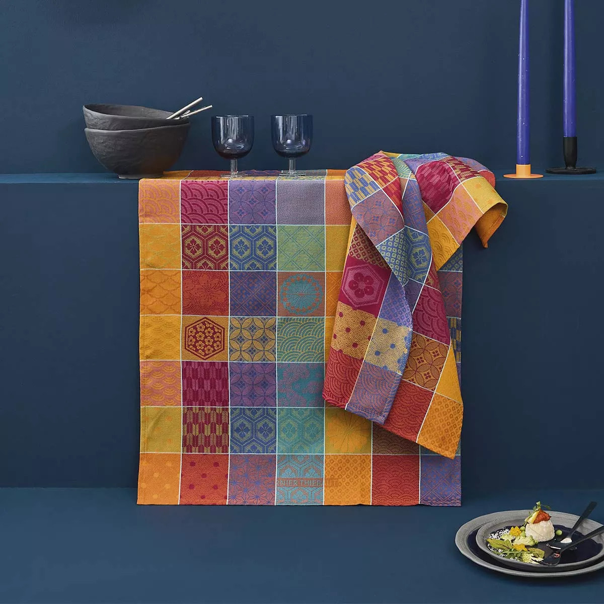 Torchon pur coton motif jacquard orange violet Mille hana floralies