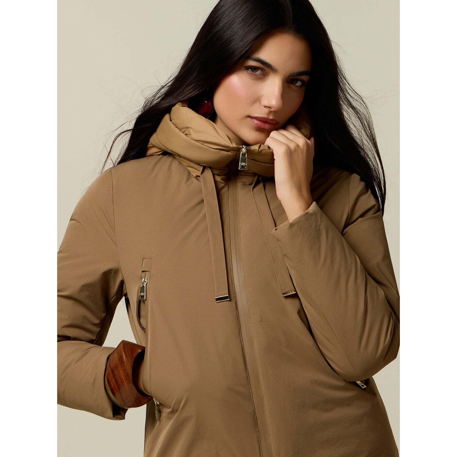 Oltre - Piumino corto liscio - Beige