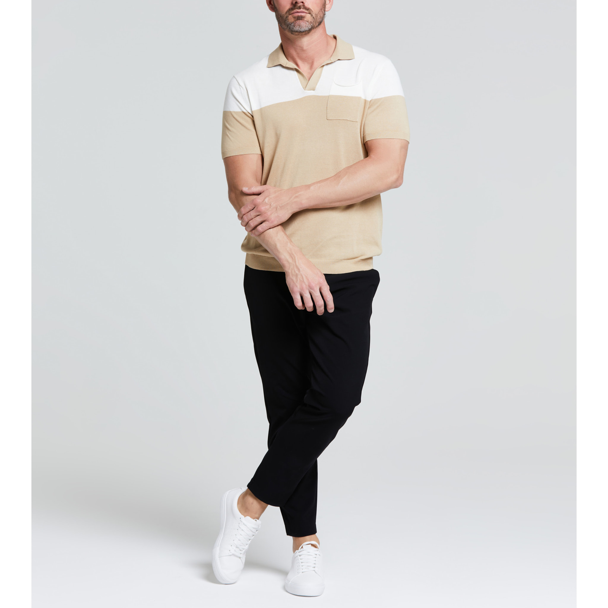 MAGLIA MIRKO SCOLLO A V MANICA CORTA