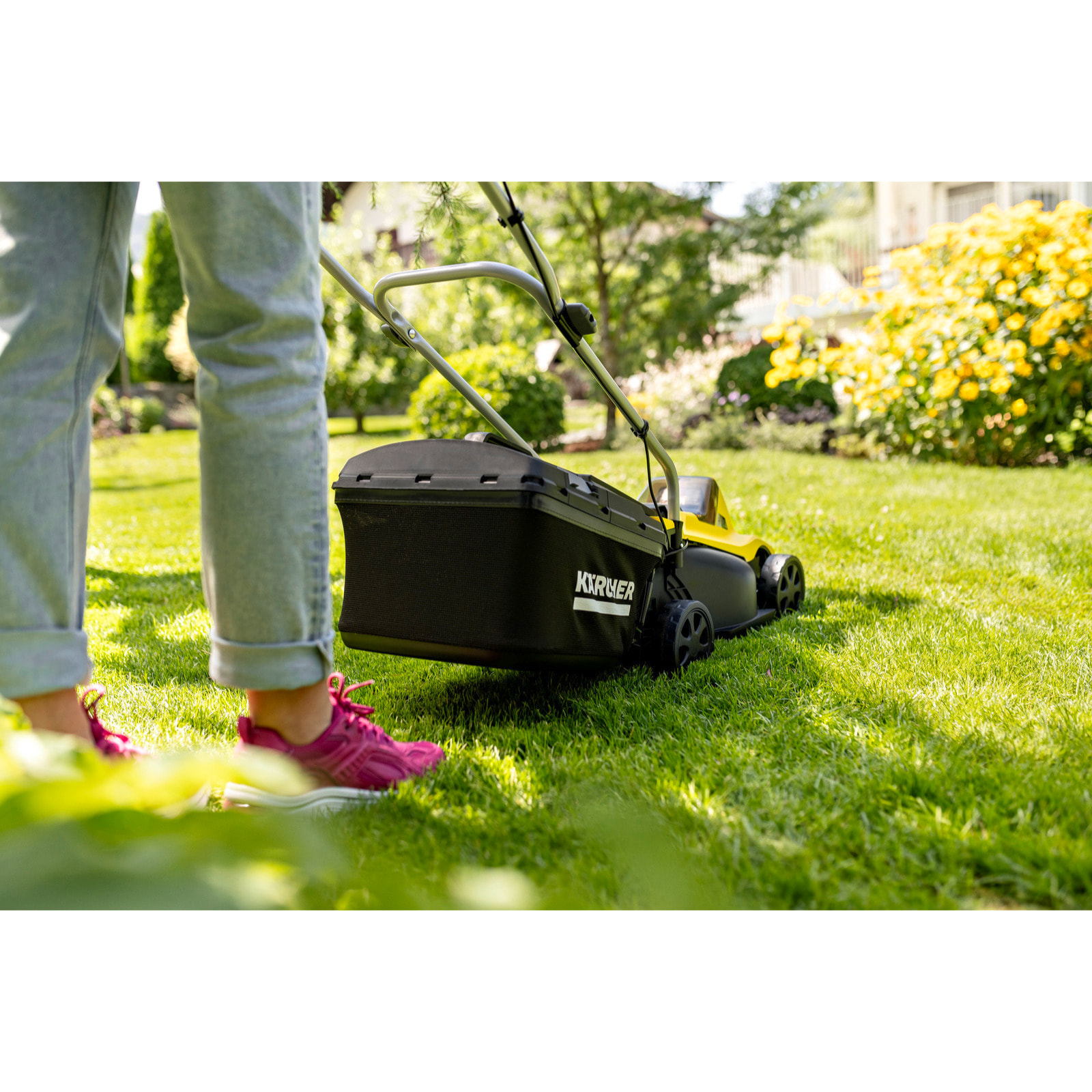 Tondeuse à gazon sans fil Karcher LMO 2-18 - Coupe 32 cm- mulshing- 250 m²- Batterie 18V 2-5 Ah