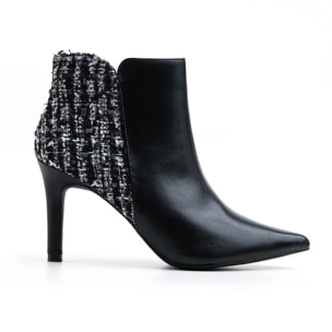 Tronchetto a punta con fantasia bouclè - NERO