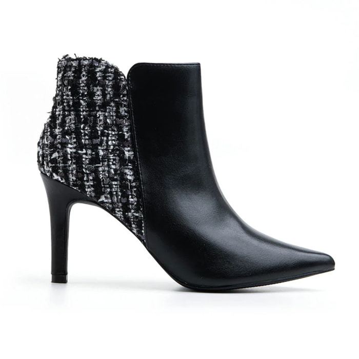 Tronchetto a punta con fantasia bouclè - NERO