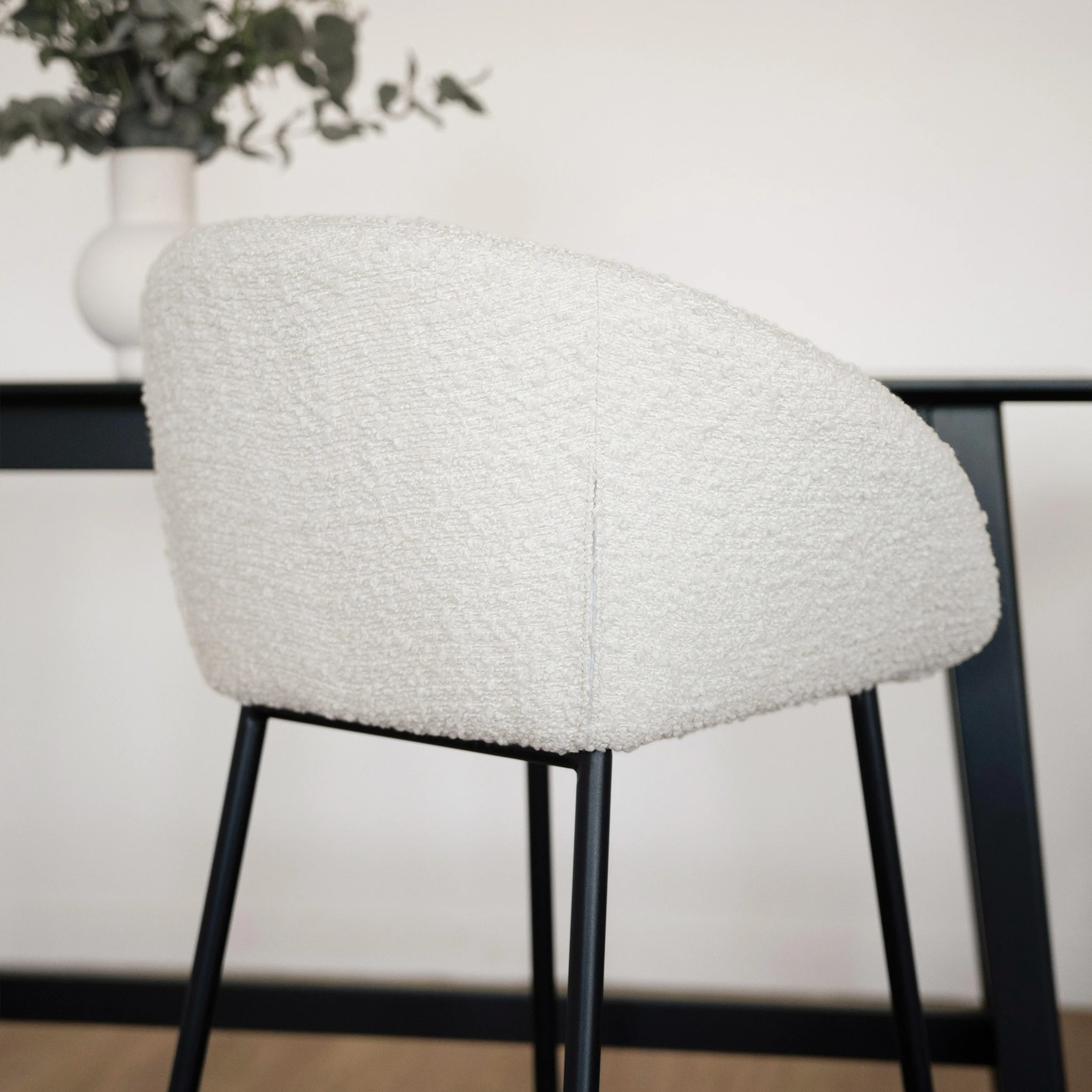 Lot de 2 chaises de bar effet laine bouclette blanche 75 cm - Marquise