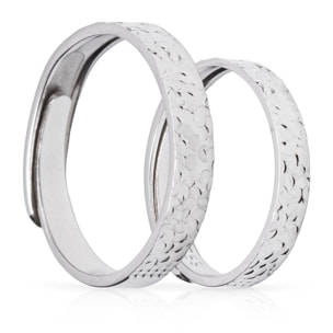 Anillos de compromiso a juego con diseño brillante en plata de ley 925. Ajustables.