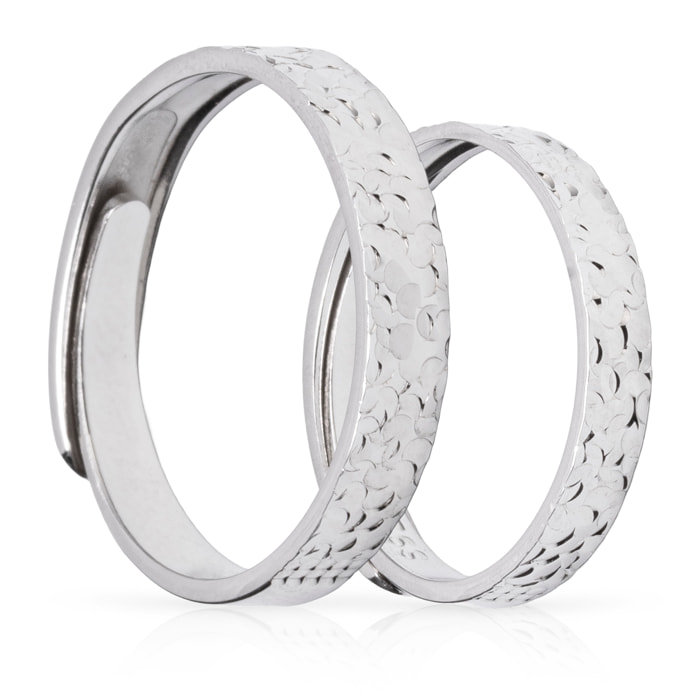 Anillos de compromiso a juego con diseño brillante en plata de ley 925. Ajustables.