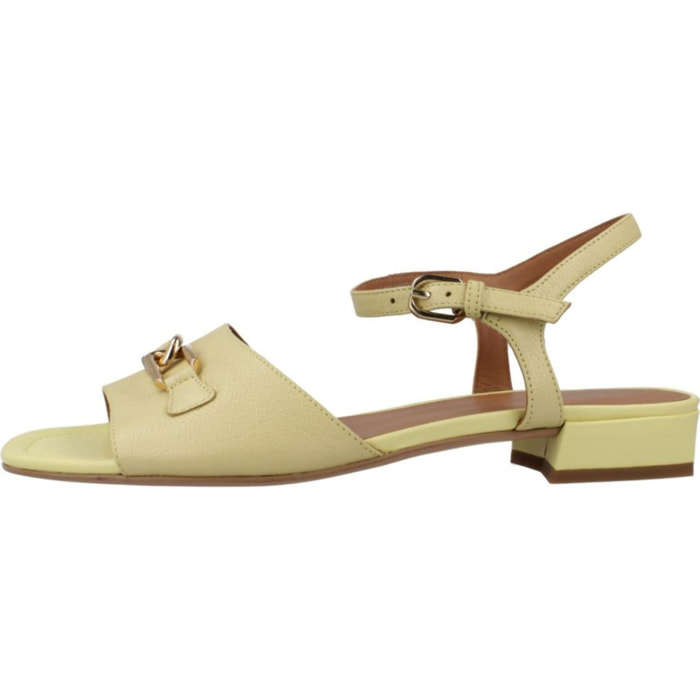 Sandalias Mujer de la marca GEOX  modelo D NEW ERAKLIA 15 B AMARILLO