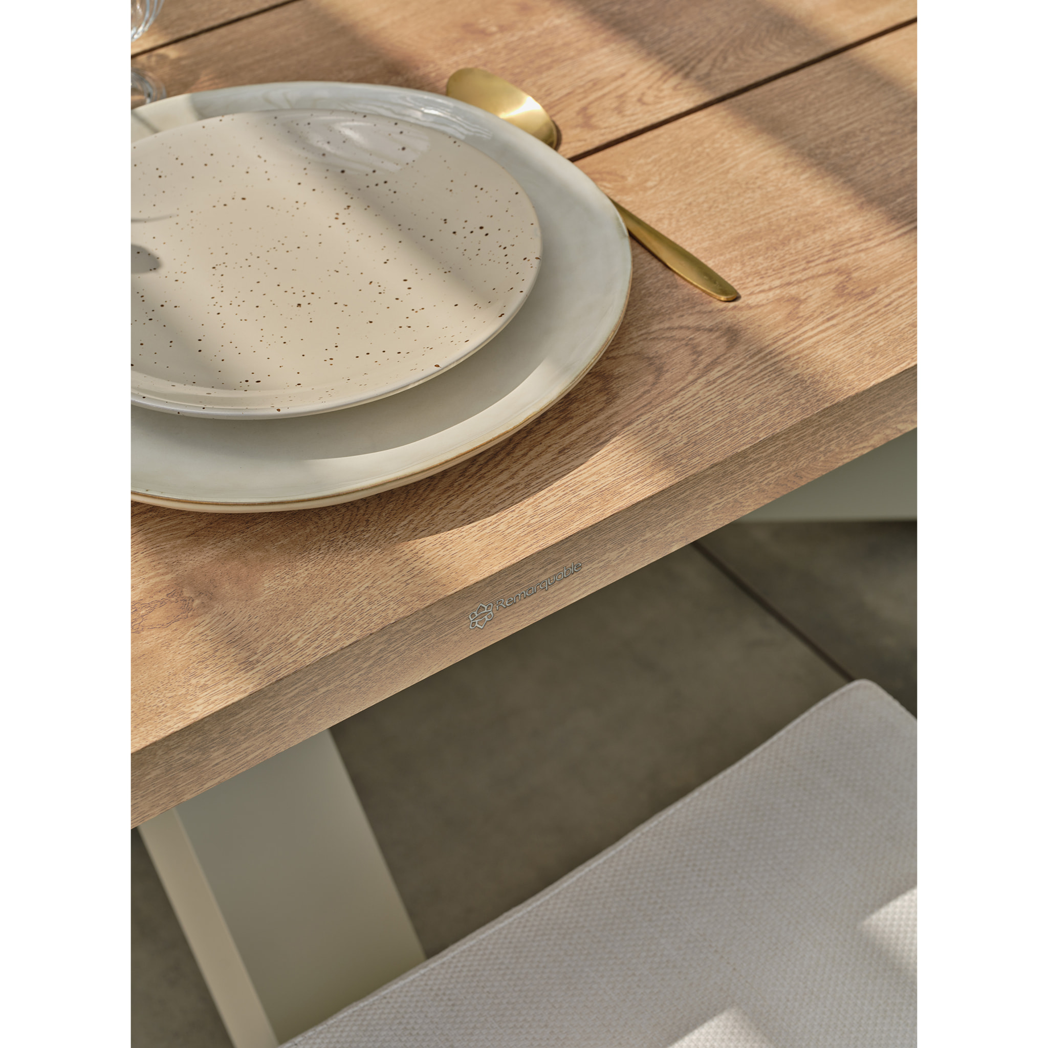 KELIA - Ensemble repas de jardin 6 places - Grège