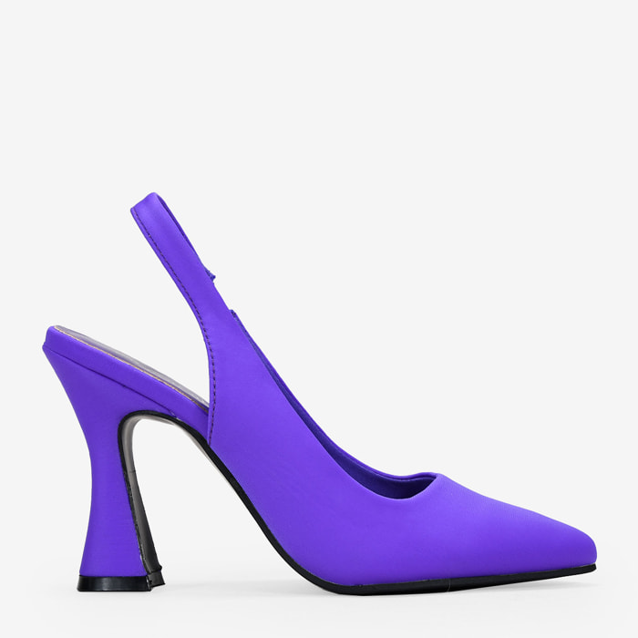 Zapatos de tacón acampanado lila