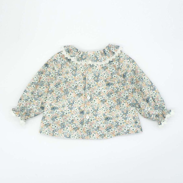 Blusa flores con volante