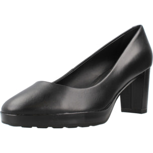 Salones Mujer de la marca GEOX  modelo D35TED 000Y3 NEGRO