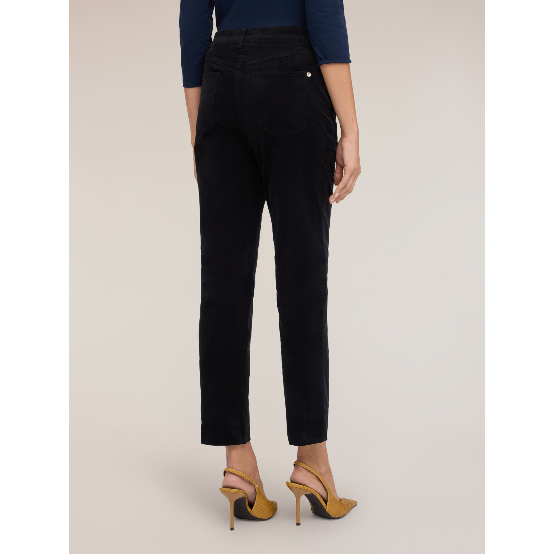 Motivi - Pantaloni slim fit in velluto a coste - Nero