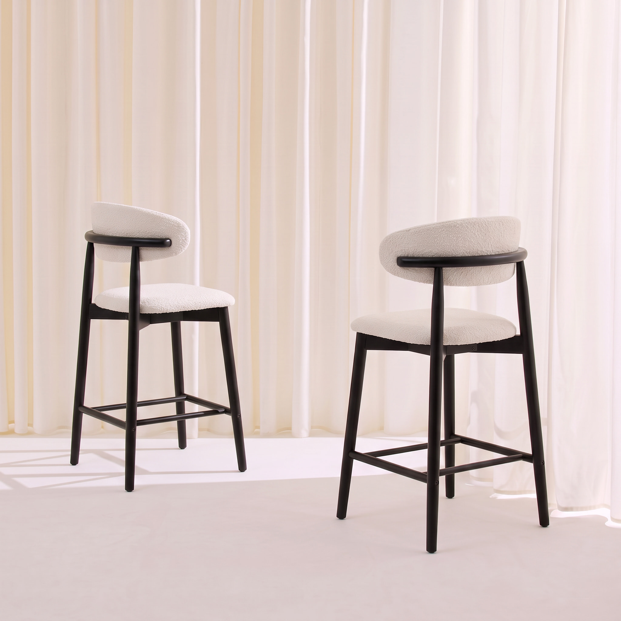 Tabouret de bar bois d'hévéa et tissu bouclette (lot de 2)  PAOLA
