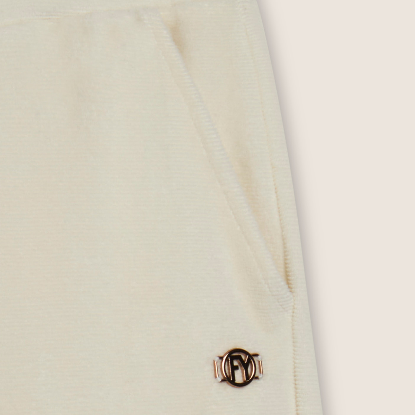 Pantaloni in ciniglia a gamba dritta