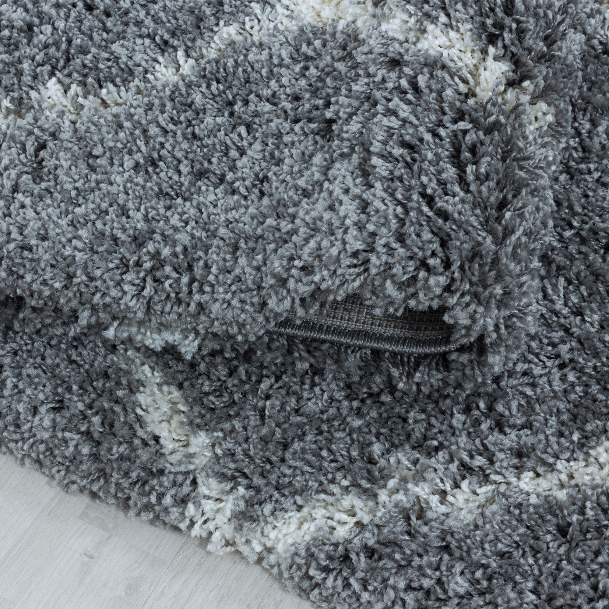 ALVOR - Tapis shaggy rond à poils longs motif berbère gris