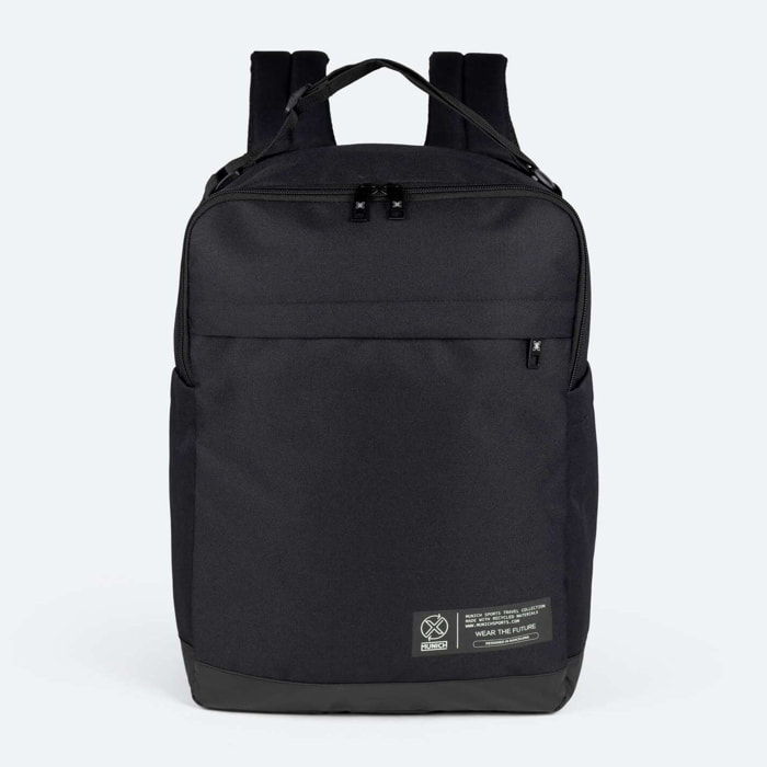 Mochila negra de poliéster reciclado MUNICH GATE X-39 UNDERSEAT BACKPACK