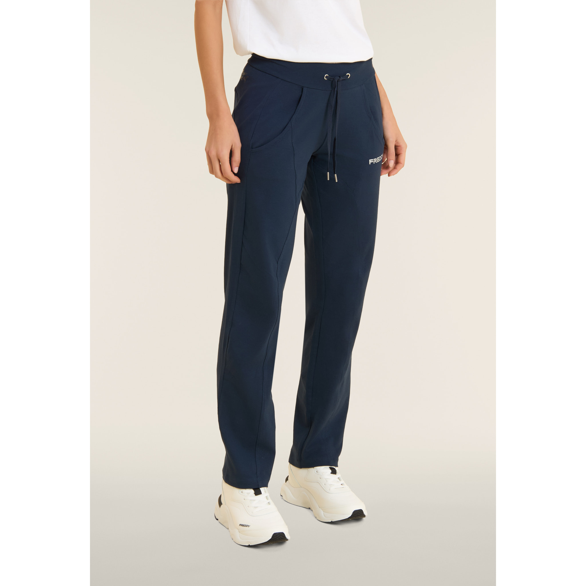 Completo T-shirt Comfort e Pantalone Gamba Dritta