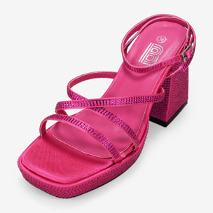 Sandalias de tacón campana rosas en satén con brillantes