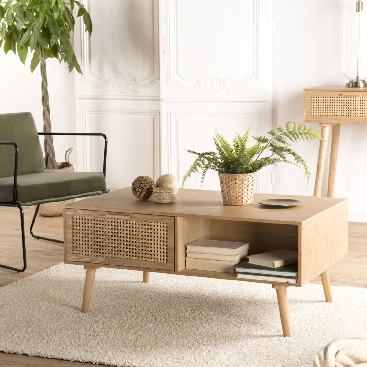 RODRIGO - Table basse couleur naturelle 2 tiroirs 1 niche bois cannage